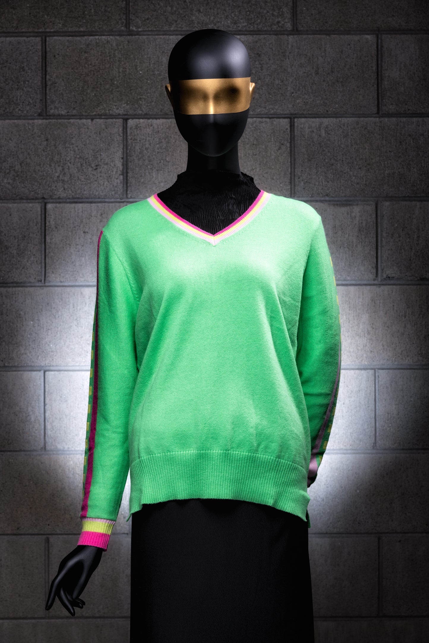 Stripe Sleeve Vee ZP5509