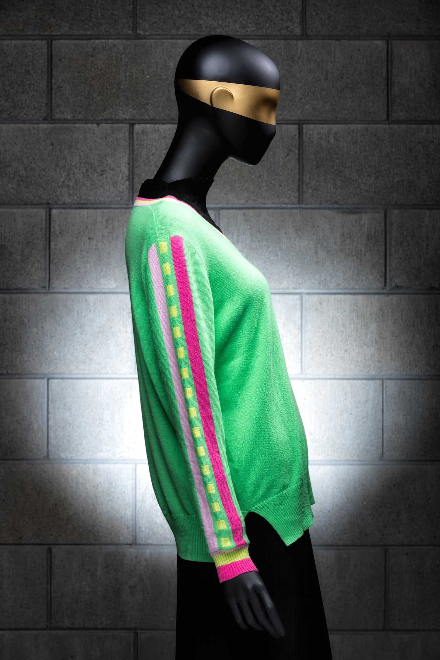 Stripe Sleeve Vee ZP5509