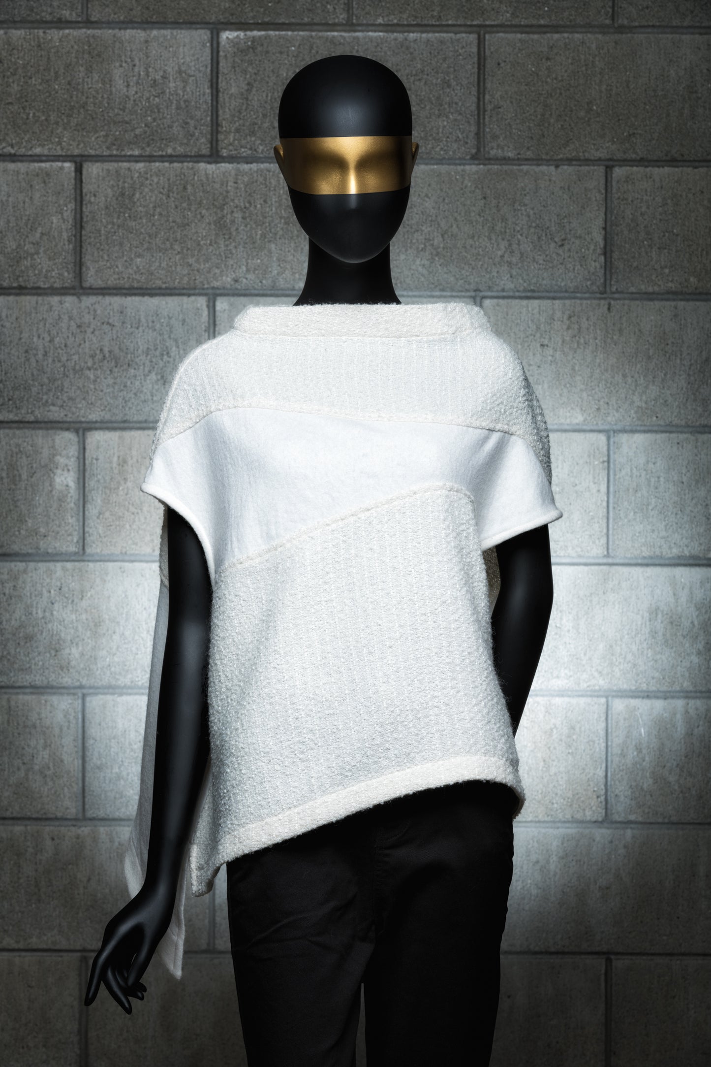 Moyuru White Jacket 243 647