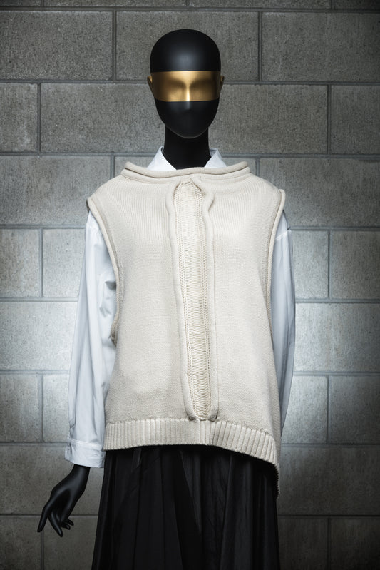 Moyuru Beige Pullover